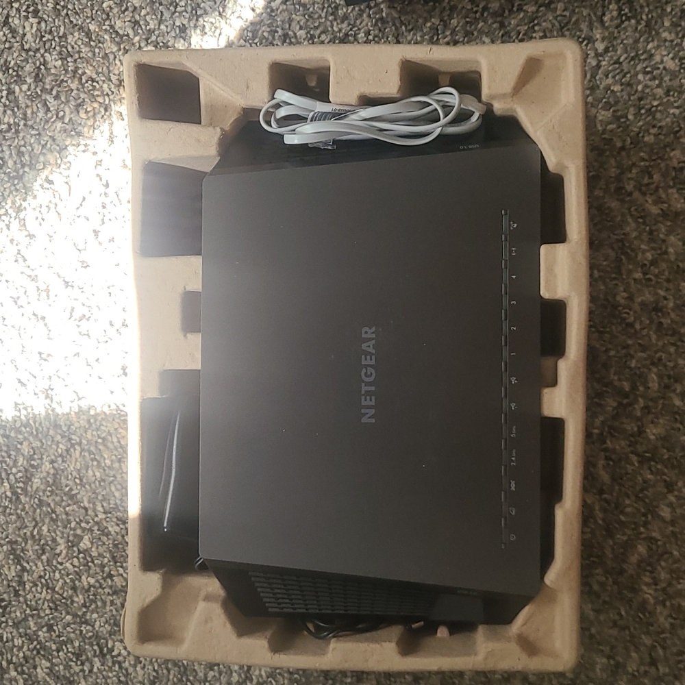 Nighthawk AC1900 Modem Router